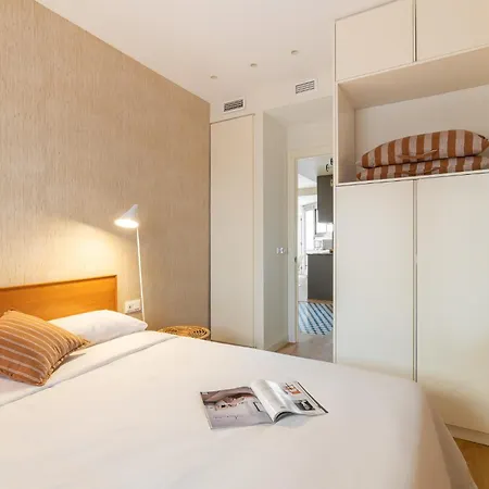 Sagrada Familia By Olala Homes Apartment